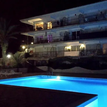 Premier - Cala Llevado *